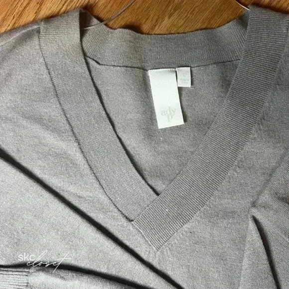 ADY P Women's Taupe Long-Sleeve, V-Neck, Fanny Sweater, L - Picture 12 of 14